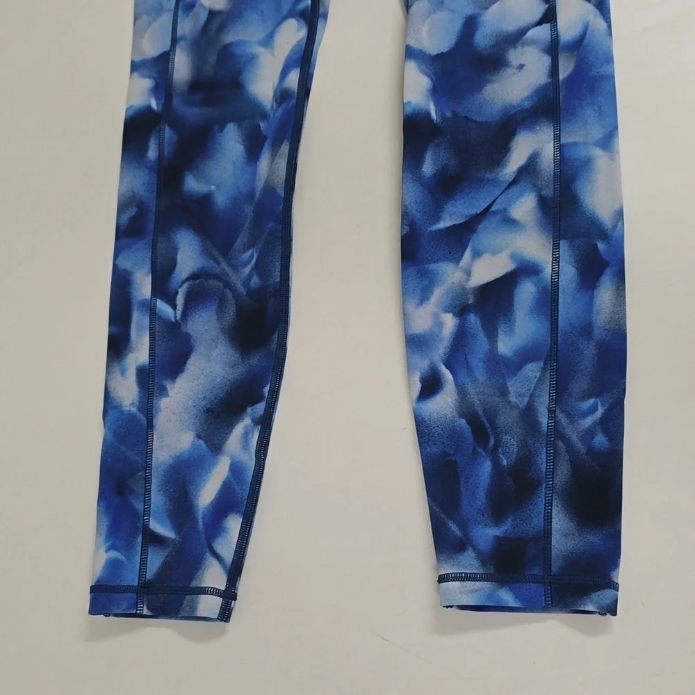 Lululemon Speed Up Tight *Full-On Luxtreme 28